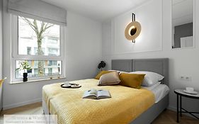 SummerWinter - 4 stars, Luxury Butterfly&Bike&Golf Apartments, Orłowo, parking